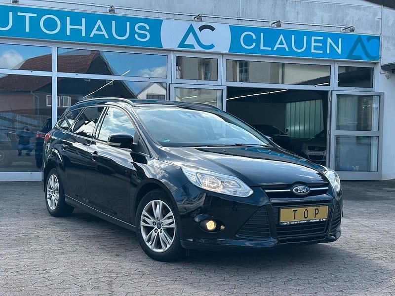 Second-hand Ford Focus 116 CP (85 kW) 2012 Negru Break