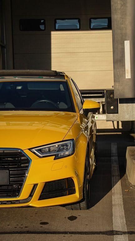 Gebraucht Audi A3 S-Line 150 PS (110 kW) 2018 Gelb Limousine