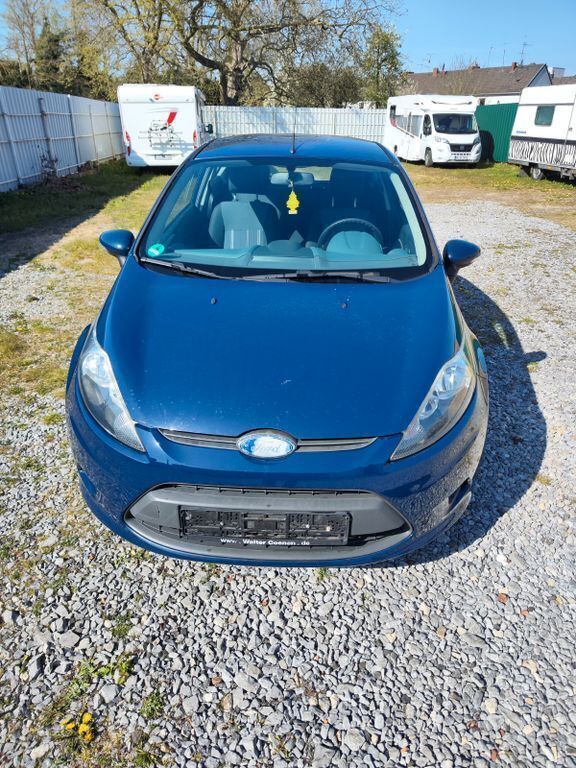 Blau Gebraucht 2009 Ford Fiesta Ambiente Kleinwagen | 3.999 € (Fairer Preis) - Bild 1/4
