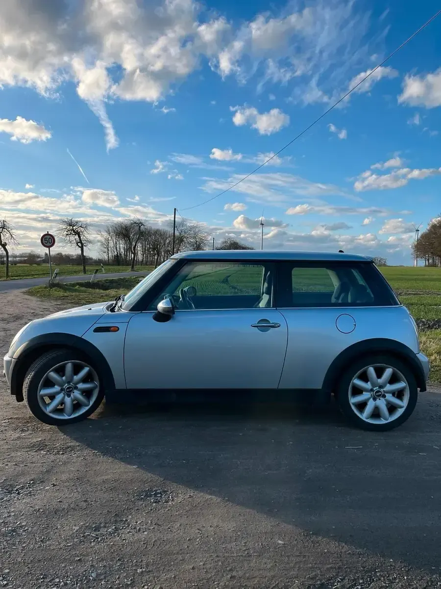 Używany Mini Cooper 116 KM (85 kW) 2003 Srebrny Hatchback