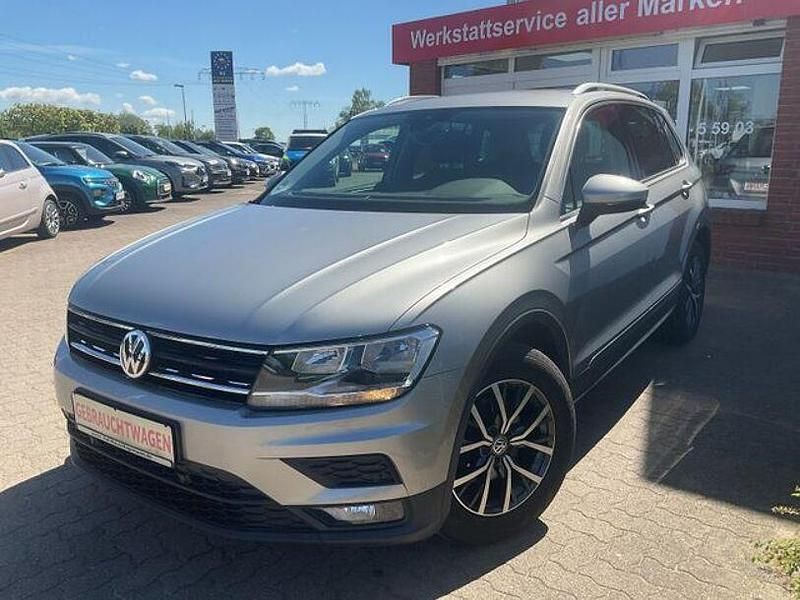 Silber Gebraucht 2018 VW Tiguan Comfortline SUV | 19.550 € (Fairer Preis) - Bild 1/4