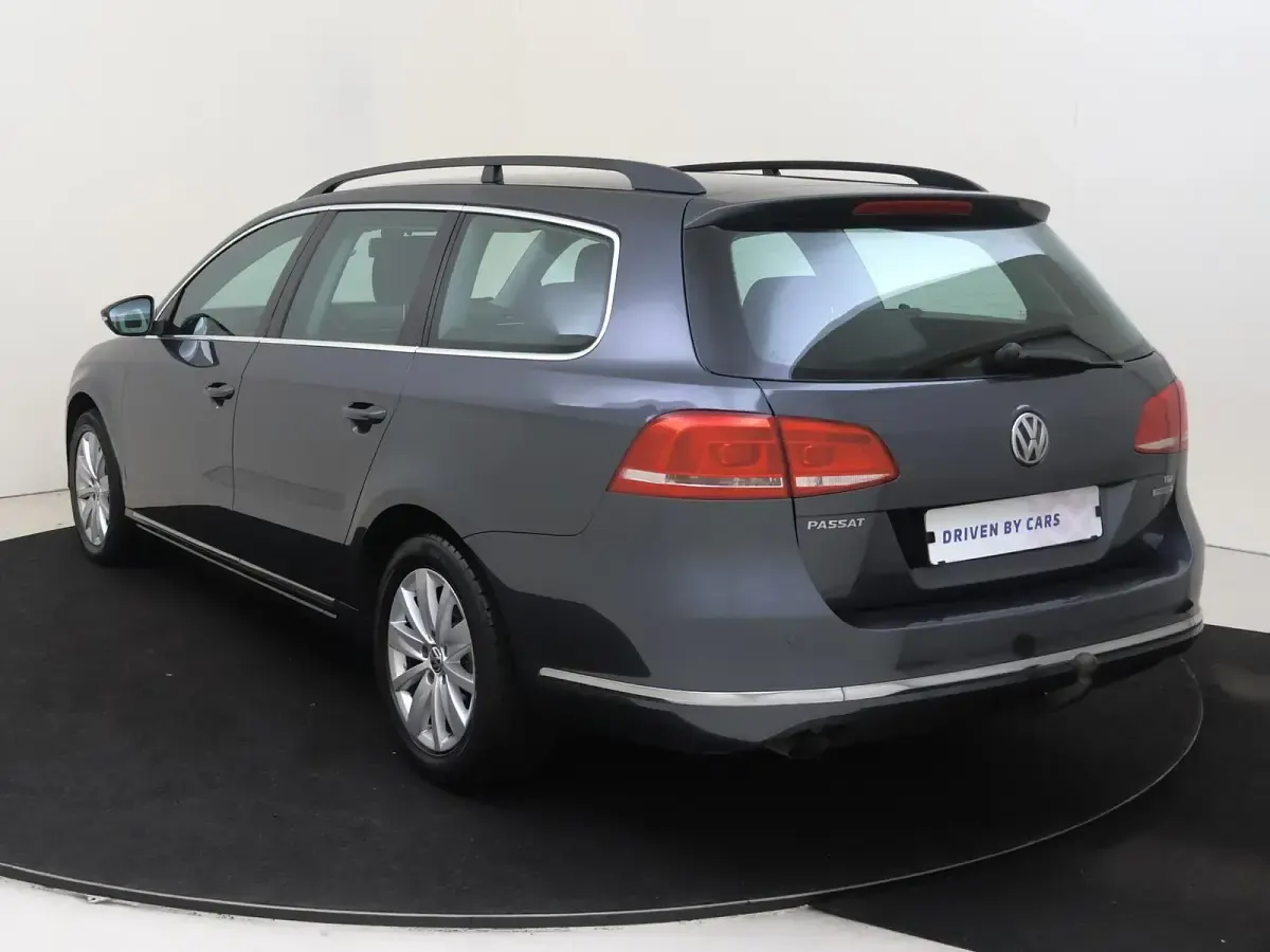 Second-hand VW Passat 105 CP (77 kW) 2012 Gri Break