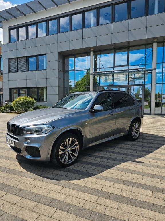 Grau Gebraucht 2015 BMW X5 M Sport SUV | 29.500 € (Etwas zu teuer) - Bild 1/4