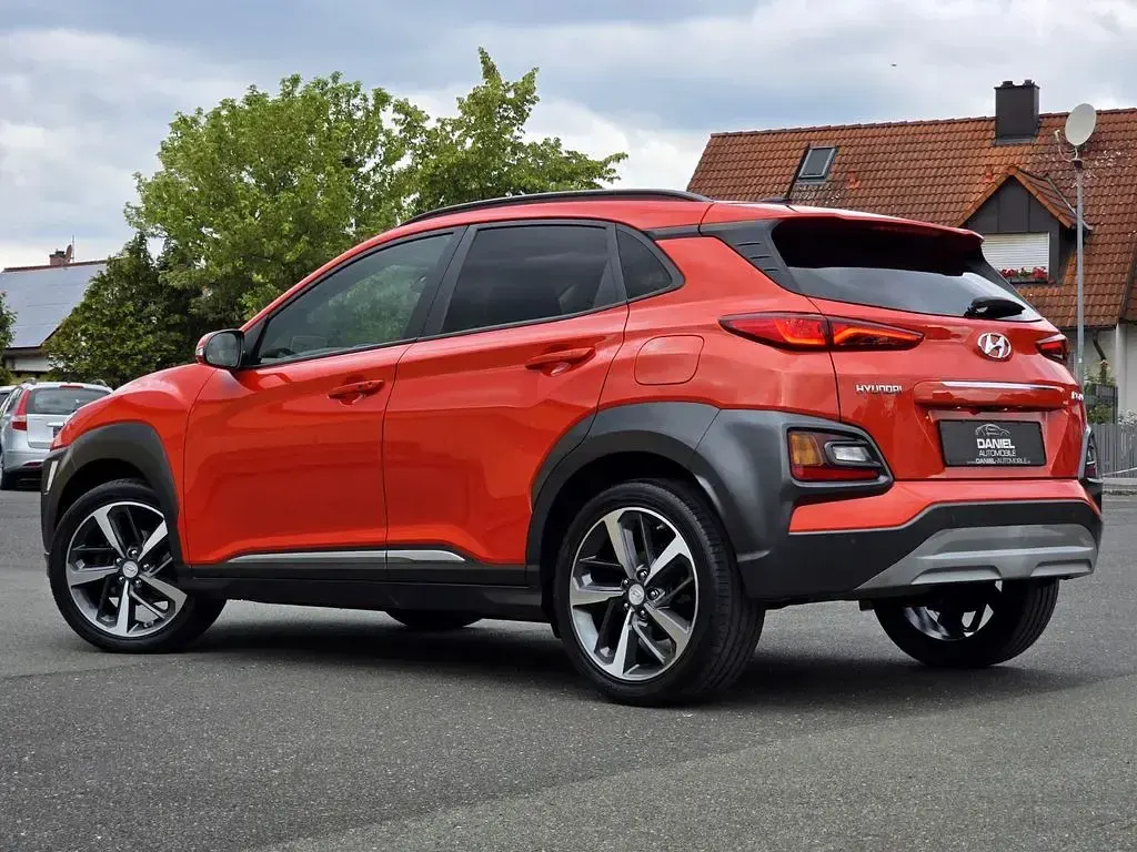 Gebraucht Hyundai Kona Premium 120 PS (88 kW) 2018 Orange SUV