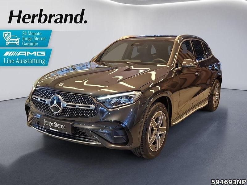 Metalliclack graphitgrau Gebraucht 2024 Mercedes GLC300e AMG SUV | 58.290 € (Superpreis) - Bild 1/4