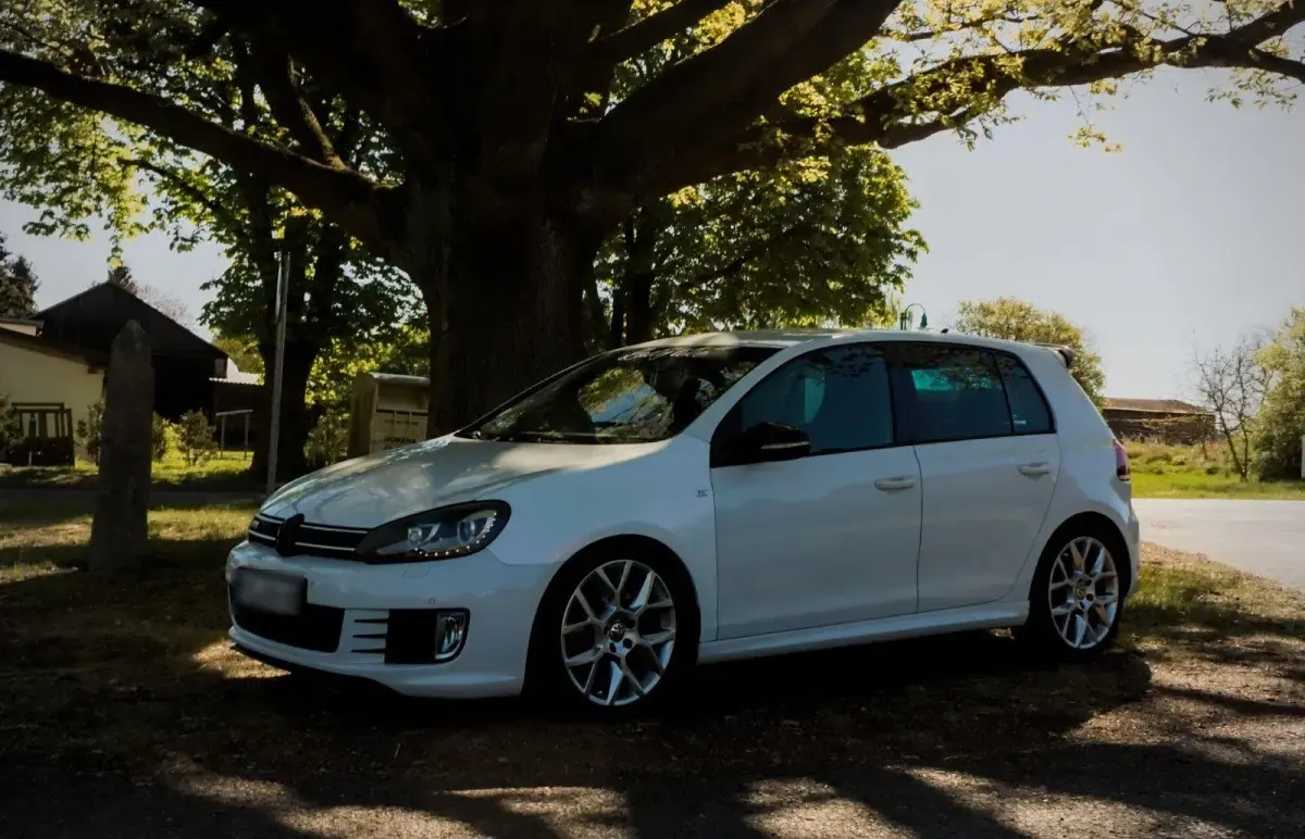 Gebraucht VW Golf VII Edition 235 PS (172 kW) 2012 Weiß Limousine