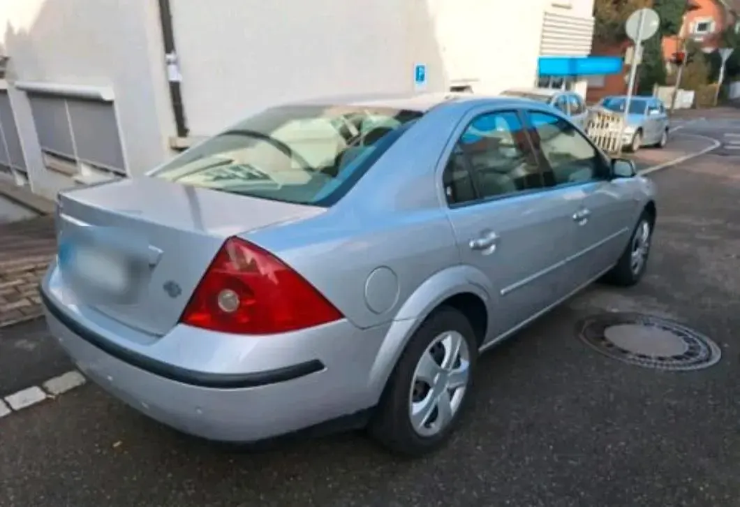 Gebraucht Ford Mondeo 170 PS (125 kW) 2003 Grau Limousine