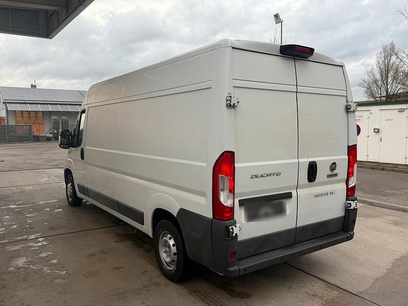 Gebraucht Fiat Ducato 140 PS (102 kW) 2017 Weiß Van