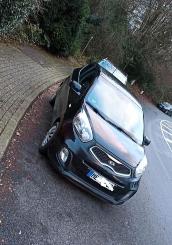 Schwarz Gebraucht 2013 Kia Picanto 2 Kleinwagen | 2.499 € - Bild 1/4