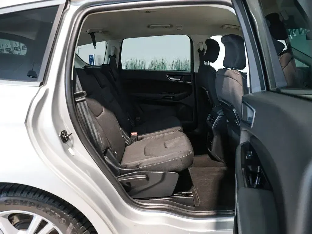 Gebraucht Ford S-MAX Titanium 150 PS (110 kW) 2023 Polar silber Van / Kleinbus