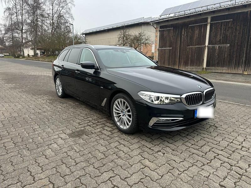 Gebraucht BMW 520 Luxury Line 190 PS (139 kW) 2017 Schwarz Kombi