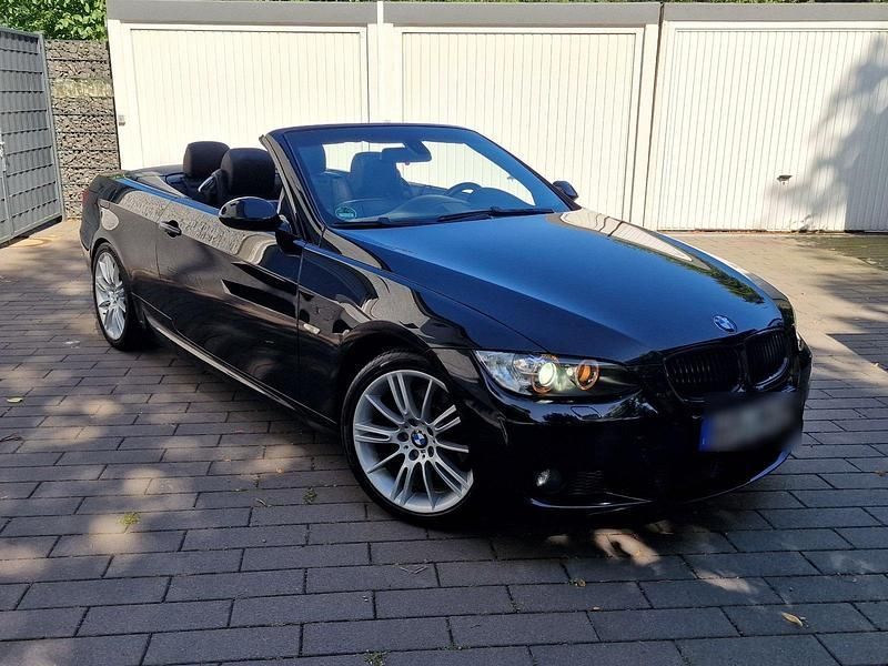 Schwarz Gebraucht 2007 BMW 320 Cabriolet M Sport Cabrio | 13.400 € (Teuer) - Bild 1/4