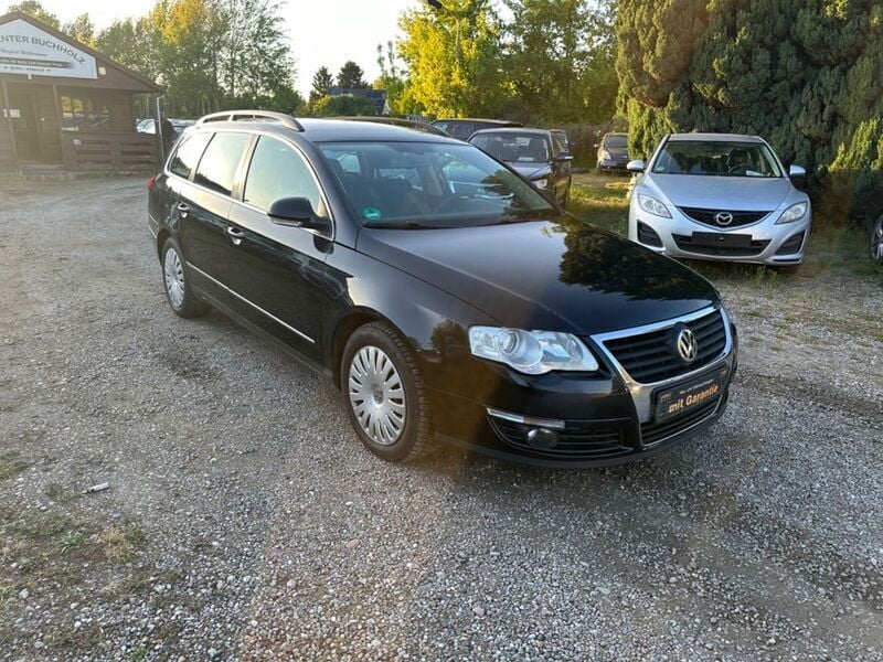 Schwarz Gebraucht 2010 VW Passat Comfortline Kombi | 4.490 € (Fairer Preis) - Bild 1/4