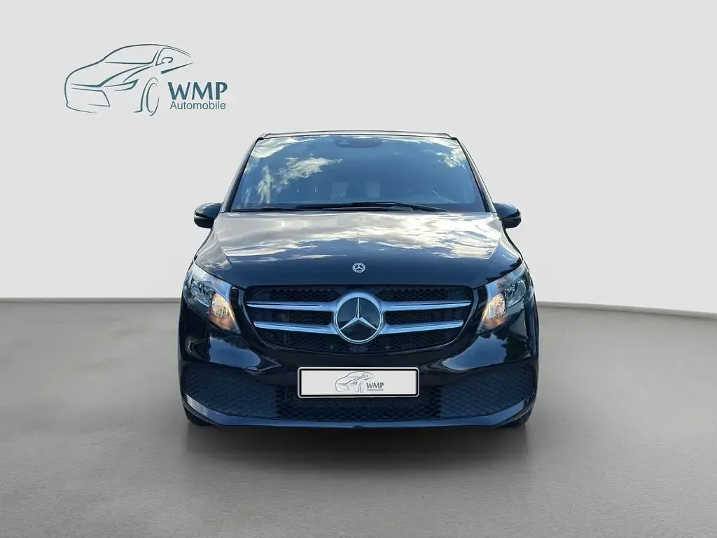 Gebraucht Mercedes V220 163 PS (119 kW) 2022 Schwarz Van / Kleinbus