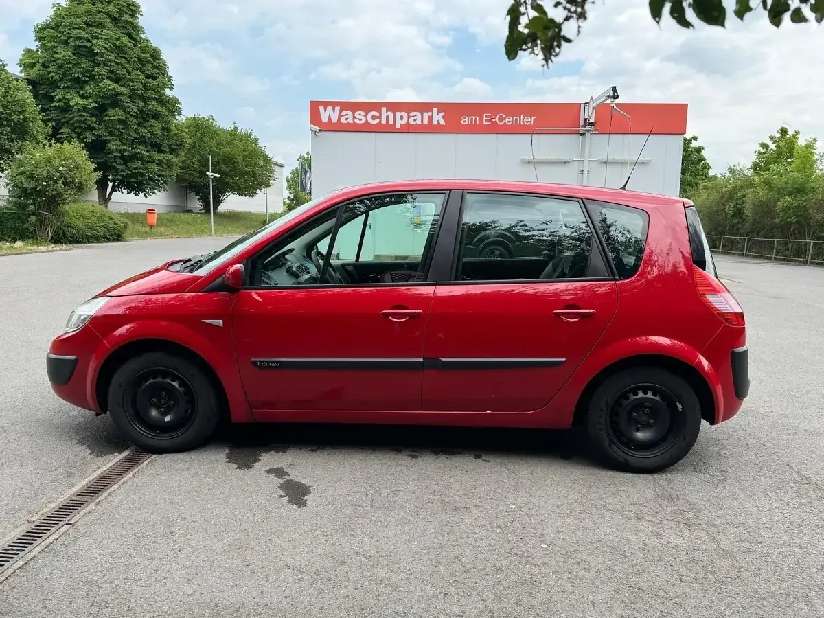 Gebraucht Renault Scénic 113 PS (83 kW) 2003 Rot Van / Kleinbus