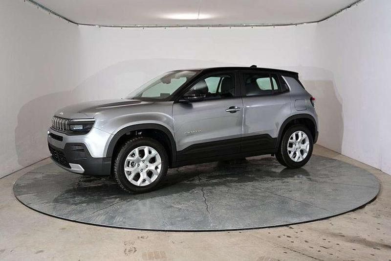 Gebraucht Jeep Avenger Altitude 101 PS (74 kW) 2024 Granite grey metallic (dach in volcano black) SUV