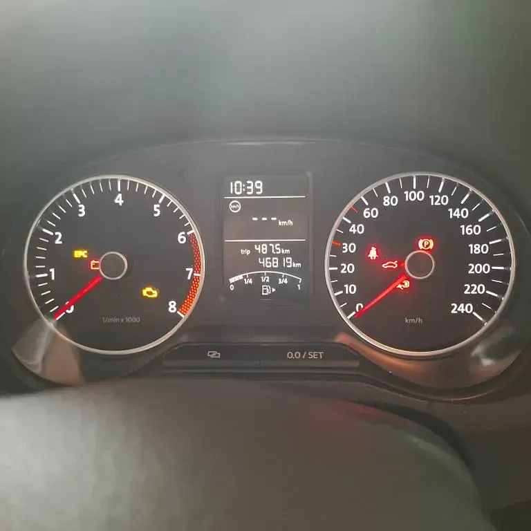 Gebraucht VW Polo Cross 105 PS (77 kW) 2012 Silber Kleinwagen