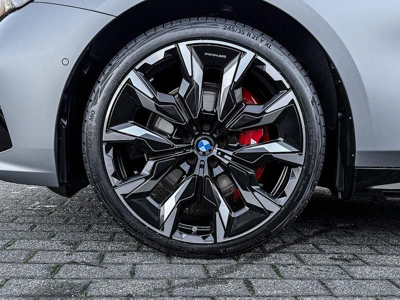 Neu BMW 540 M Sport 286 PS (210 kW) 2025 Bmw individual froze Kombi