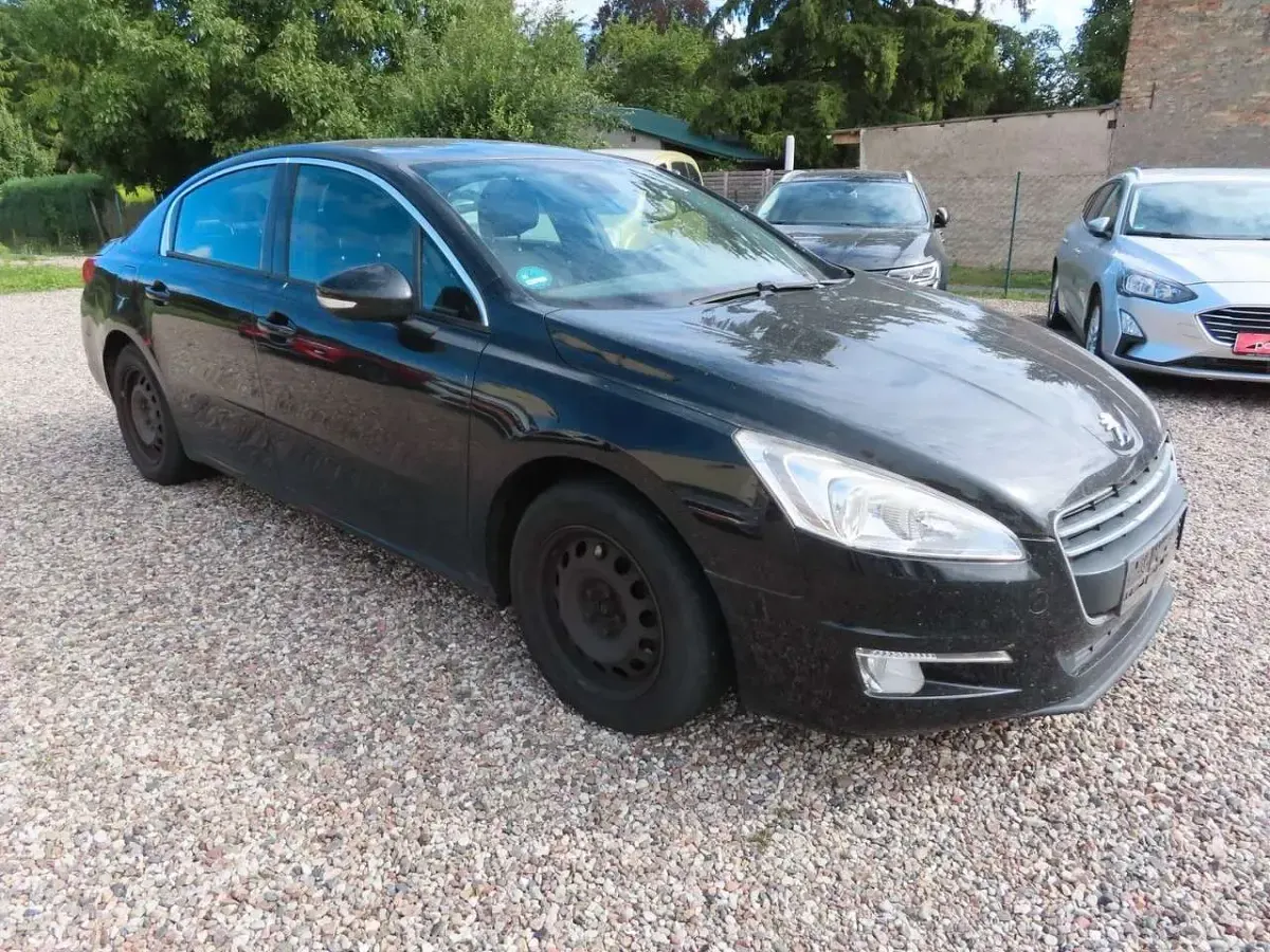 Gebraucht Peugeot 508 Active 156 PS (114 kW) 2012 Lackierung schwarz perla nera/ Limousine