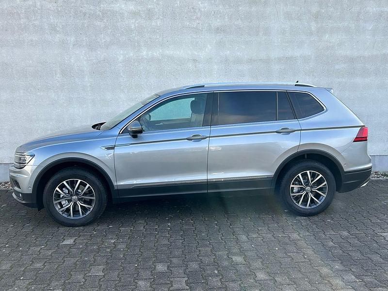 Gebraucht VW Tiguan Allspace Comfortline 150 PS (110 kW) 2020 Silber SUV