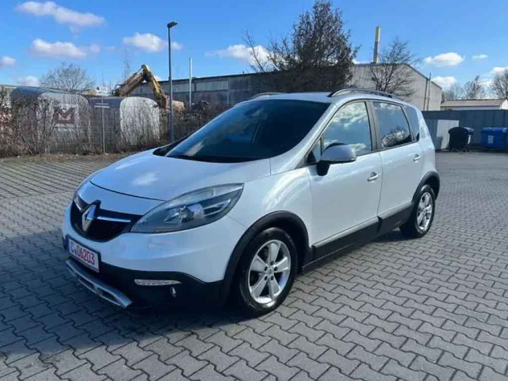 Gebraucht Renault Scénic III Initiale Paris 116 PS (85 kW) 2014 Weiss (metallic) Limousine