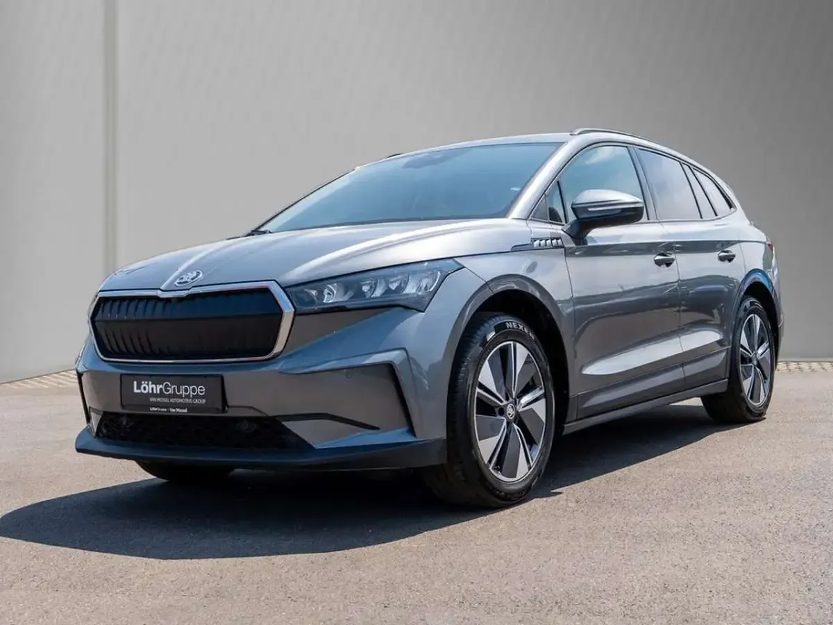Gebraucht Skoda Enyaq iV Loft 131 kW (179 PS) 2024 Grau SUV