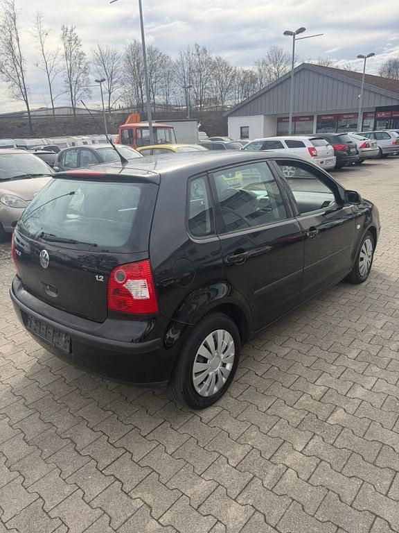 Gebraucht VW Polo Basis 64 PS (47 kW) 2003 Schwarz Limousine