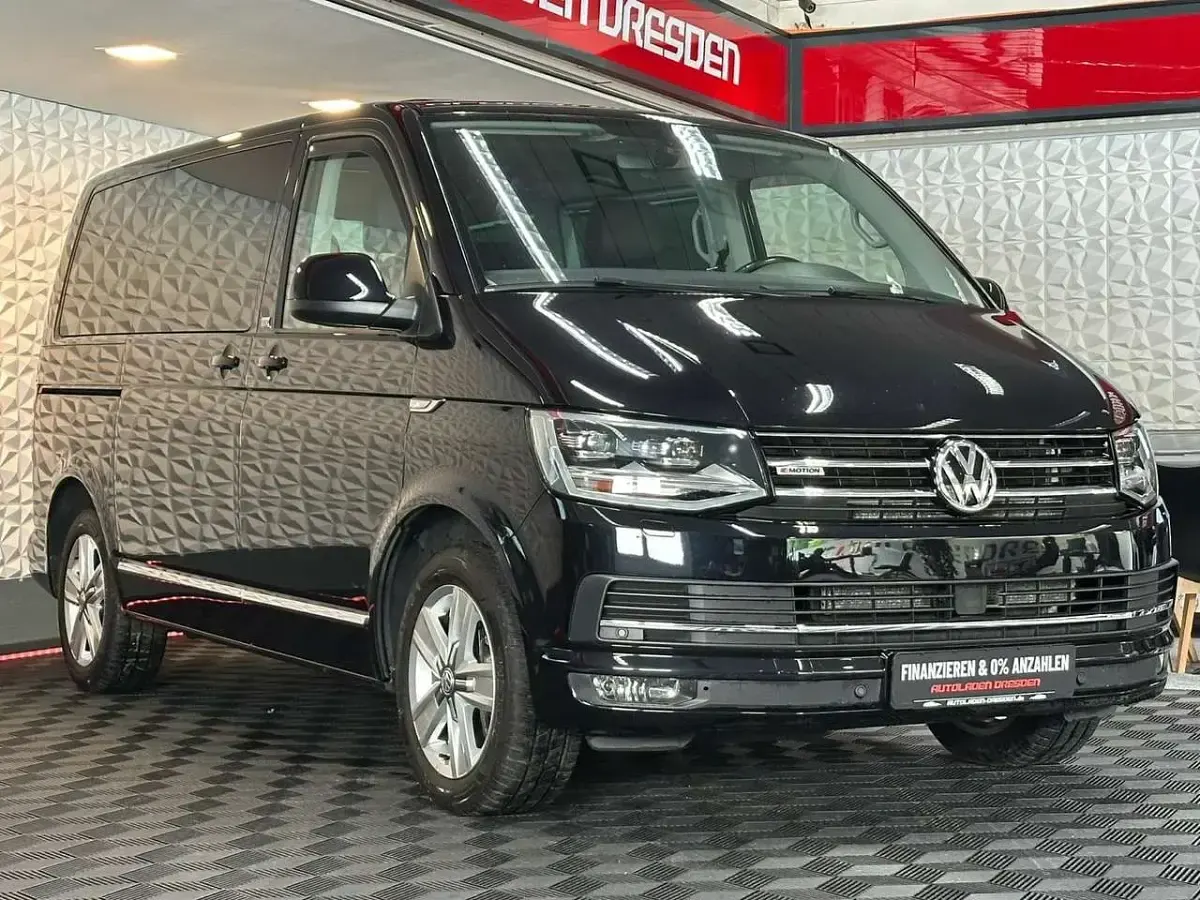 Gebraucht VW Multivan 204 PS (150 kW) 2017 Schwarz Van / Kleinbus
