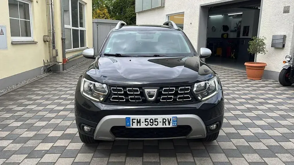 Używany Dacia Duster Prestige 116 KM (85 kW) 2019 Czarny SUV