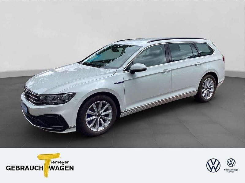 Weiß Gebraucht 2022 VW Passat GTE Kombi | 24.460 € (Superpreis) - Bild 1/4