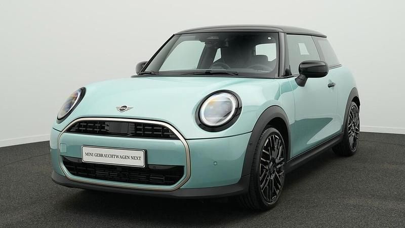Gebraucht Mini Cooper 114 kW (156 PS) 2025 Ocean wave green Kleinwagen