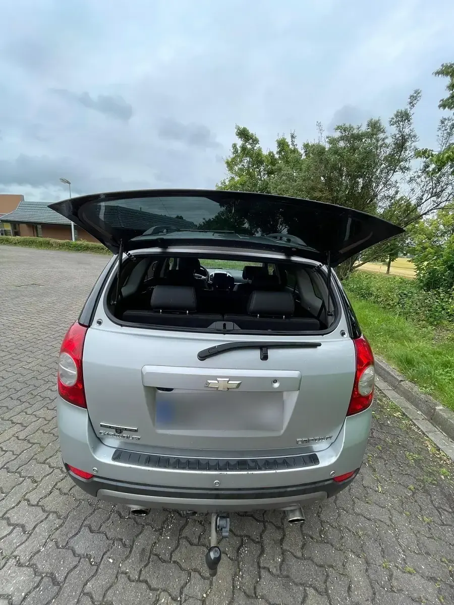 Gebraucht Chevrolet Captiva LT 163 PS (119 kW) 2013 Silber SUV