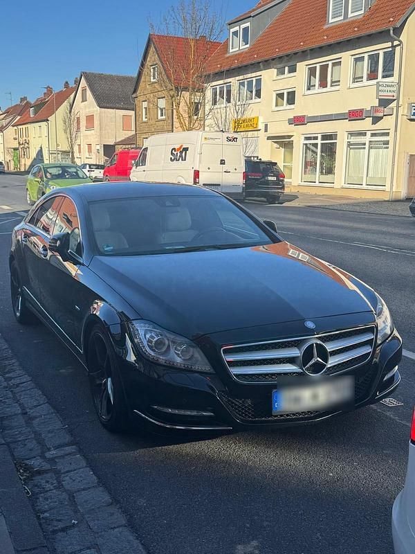 Schwarz Gebraucht 2012 Mercedes CLS350 Limousine | 18.900 € (Teuer) - Bild 1/4