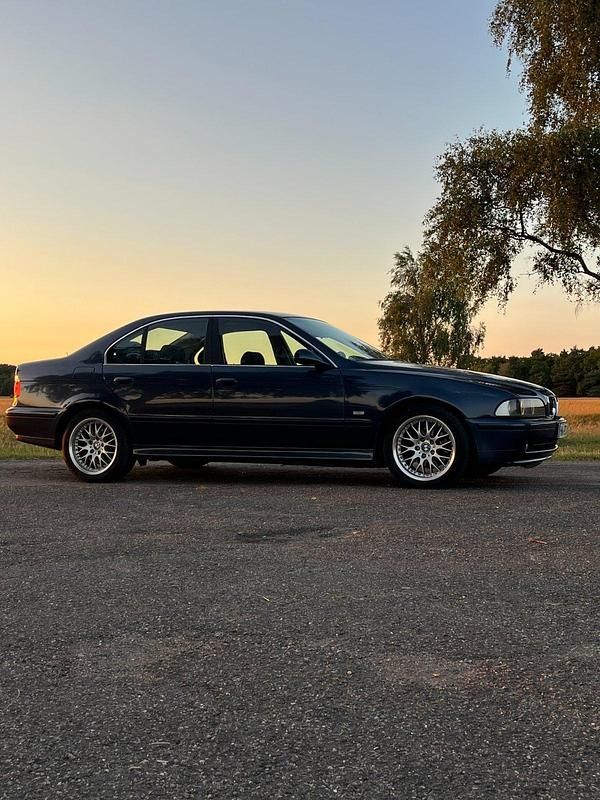 Gebraucht BMW 520 170 PS (125 kW) 2002 Blau Limousine