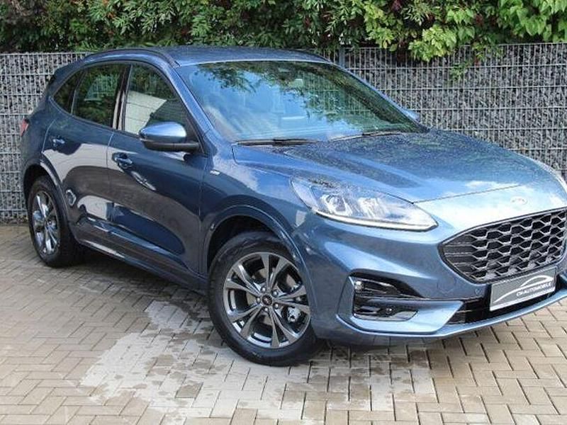 Gebraucht Ford Kuga ST-Line 224 PS (164 kW) 2022 Blau metallic SUV
