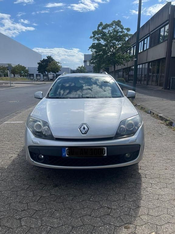 Silber Gebraucht 2008 Renault Laguna GrandTour Exception Kombi | 3.150 € (Fairer Preis) - Bild 1/4