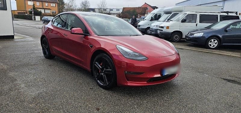 Rot Gebraucht 2023 Tesla Model 3 Performance Limousine | 29.999 € (Superpreis) - Bild 1/4