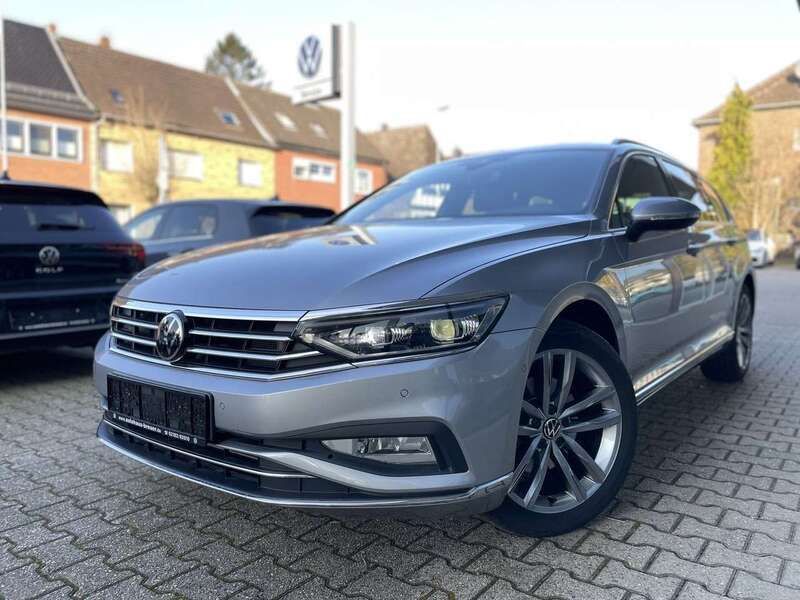 Pyritsilber Gebraucht 2023 VW Passat Elegance Kombi | 32.900 € (Fairer Preis) - Bild 1/4