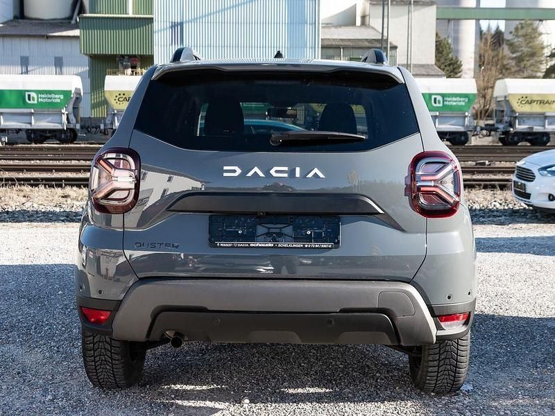 Gebraucht Dacia Duster Journey 131 PS (96 kW) 2023 Grau SUV