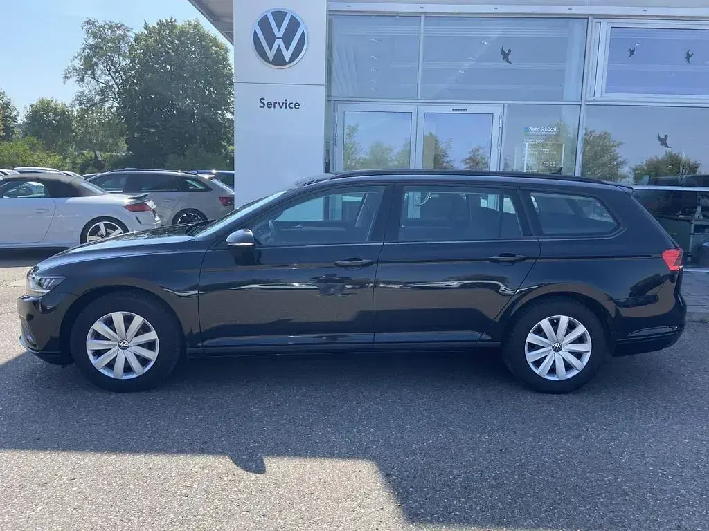 Gebraucht VW Passat 150 PS (110 kW) 2022 Schwarz Kombi