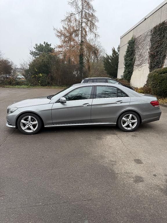 Gebraucht Mercedes E200 Avantgarde 184 PS (135 kW) 2014 Grau Limousine