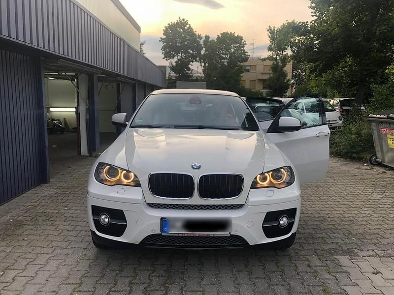 Weiß Gebraucht 2011 BMW X6 SUV | 21.000 € - Bild 1/4
