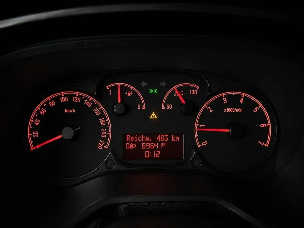 Gebraucht Opel Combo 95 PS (69 kW) 2018 Weiß Van / Kleinbus