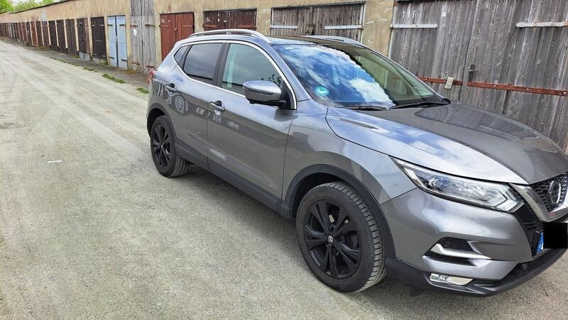 Andere außenfarben Gebraucht 2019 Nissan Qashqai N-Connecta SUV | 18.000 € (Fairer Preis) - Bild 1/4