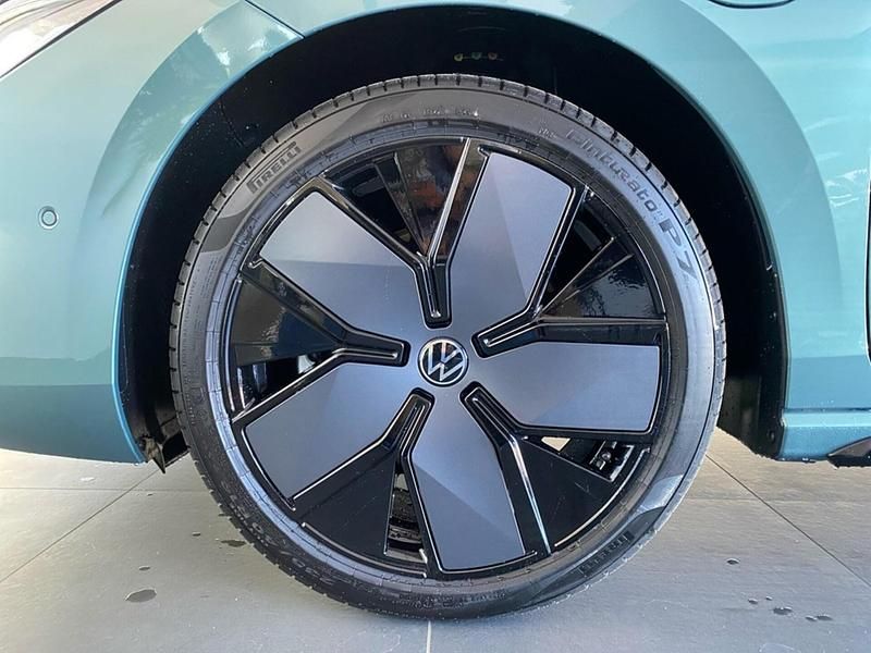 Gebraucht VW Passat R-line 272 PS (200 kW) 2025 Grün Limousine