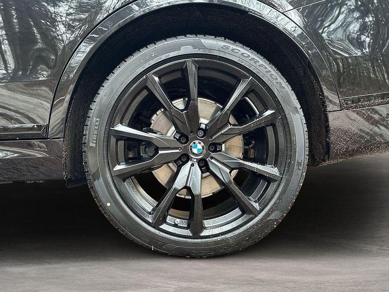 Neu BMW X7 Performance 352 PS (258 kW) 2026 Schwarz SUV