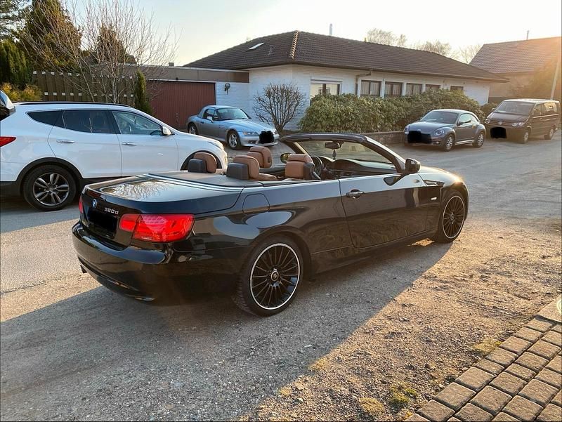 Gebraucht BMW 320 Cabriolet 184 PS (135 kW) 2011 Schwarz Cabrio