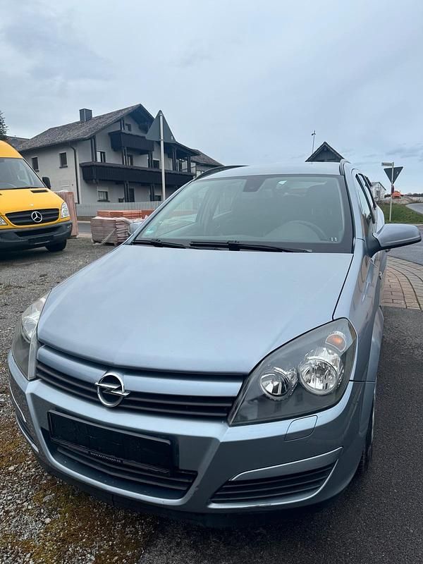Gebraucht Opel Astra 100 PS (73 kW) 2004 Silber Kombi