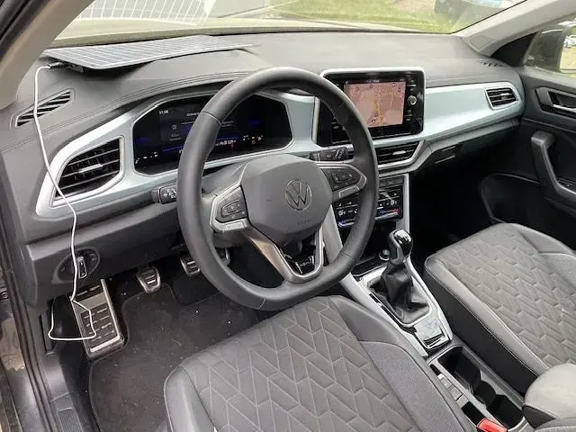 Używany VW T-Roc Goal 116 KM (85 kW) 2025 Szary SUV