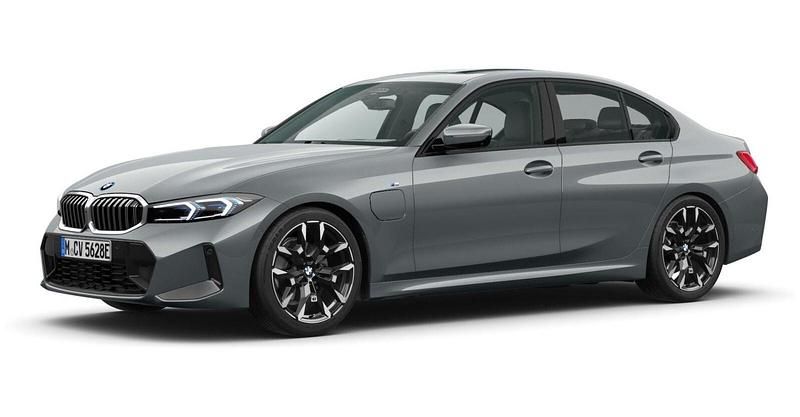 Grau Gebraucht 2024 BMW 330e Comfort Edition Limousine | 57.052 € - Bild 1/4